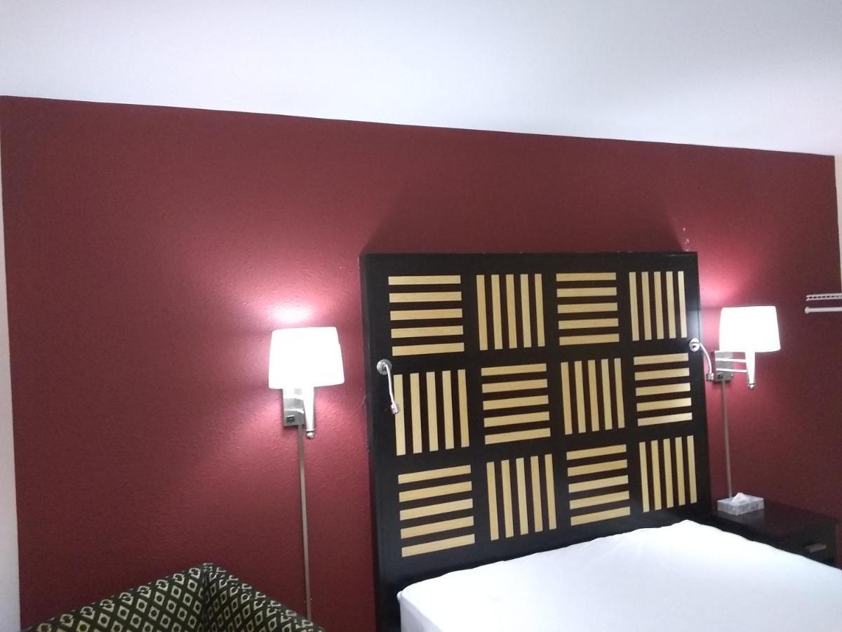 Red Crown Inn Laurel Ngoại thất bức ảnh