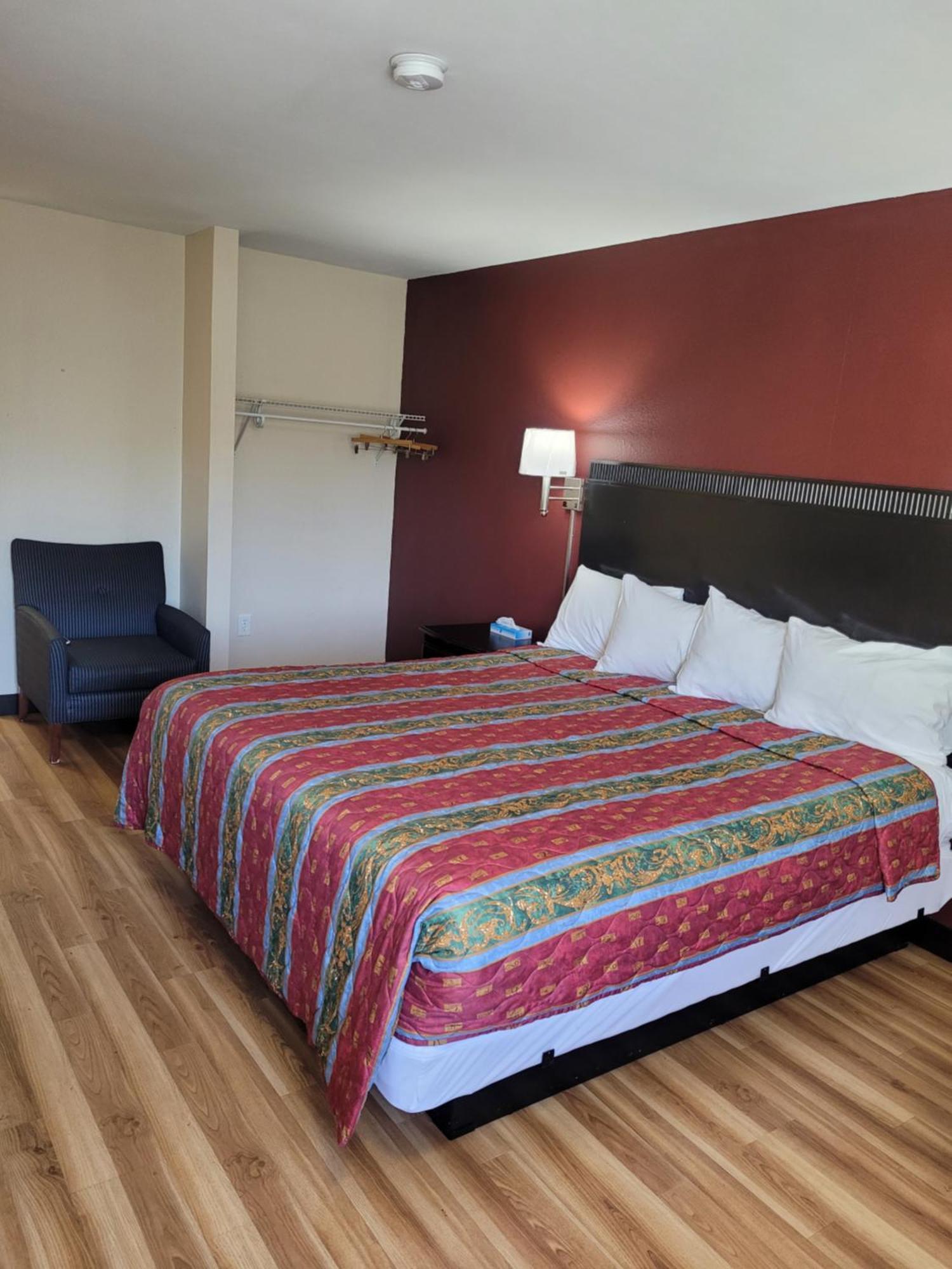 Red Crown Inn Laurel Ngoại thất bức ảnh